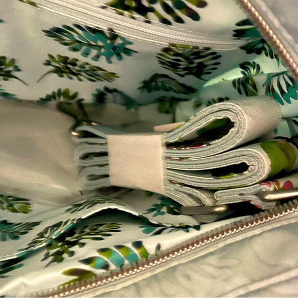 Vera Bradley Multi Strap Shoulder Performance Twill Bag Seawater Blooms NWT - Picture 8 of 13